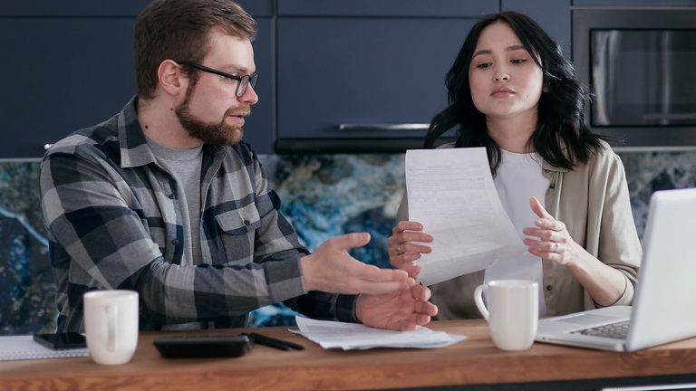Inscripci&oacute;n Abierta del ACA 2027 en Florida: La Ventana Es Un Mes M&aacute;s Corta y Renovar Autom&aacute;ticamente Sale Caro